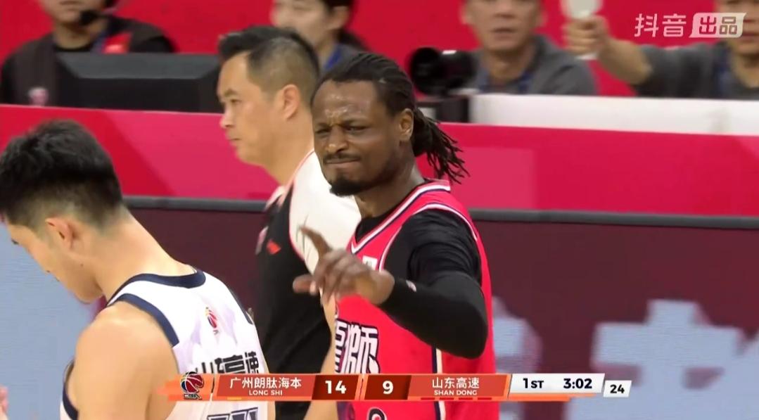 CBA重启战火，今天仅有一场比赛，山东高速客场挑战广州龙狮，最终广东龙狮主场以9