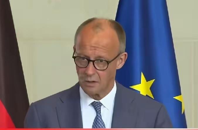 【此言一出，就证明了他是一个坏怂!】
德国总理默茨：“真主党必须立即停止对以色列