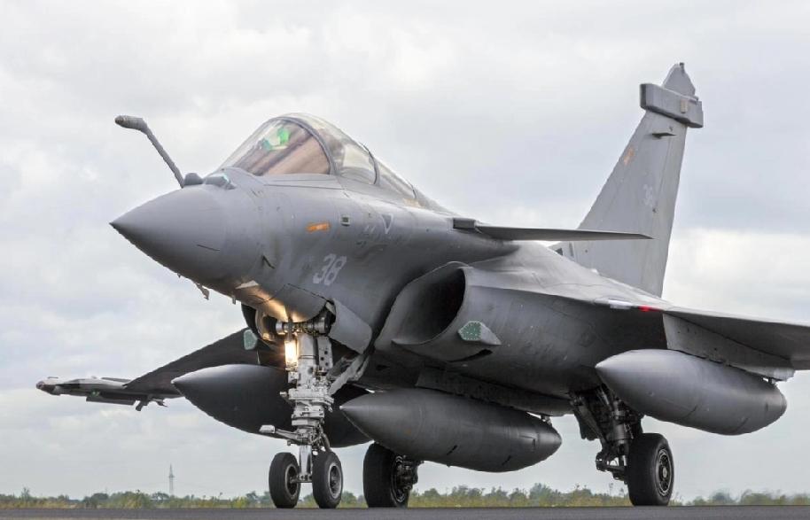 高调宣扬以展实力，实则是内心虚怯的体现
         近日，阿联酋发布铁血军