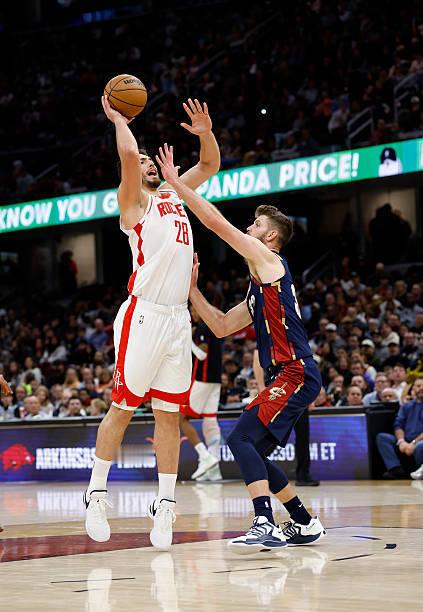 申京-我的评分：申京今天场上表现全能几乎三双，在38分钟的时间里，投篮17中10