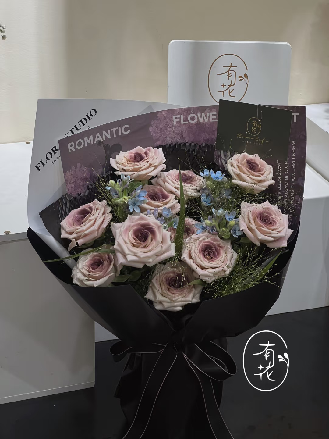 曼塔玫瑰花束