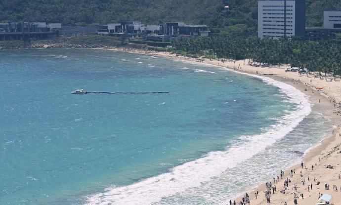 今天运气差点意思，愣是没瞅见日出日落的绝美瞬间，心里多少有点小失落。不过转念一想