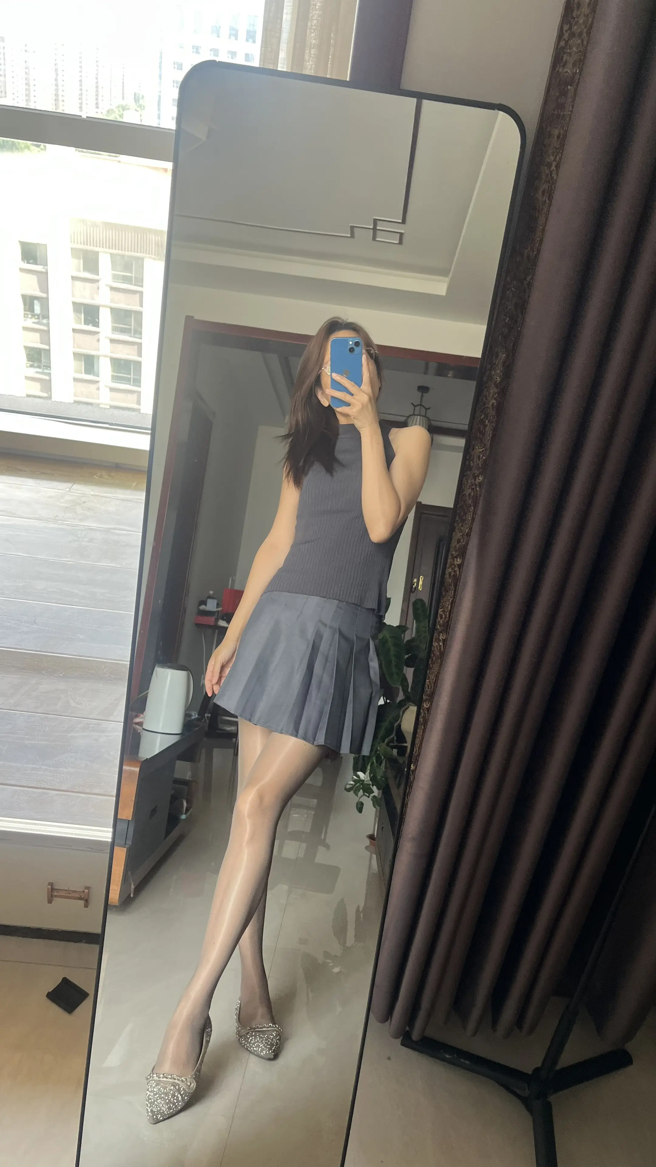 穿搭短裙穿搭  ootd女生穿搭 对镜拍身材