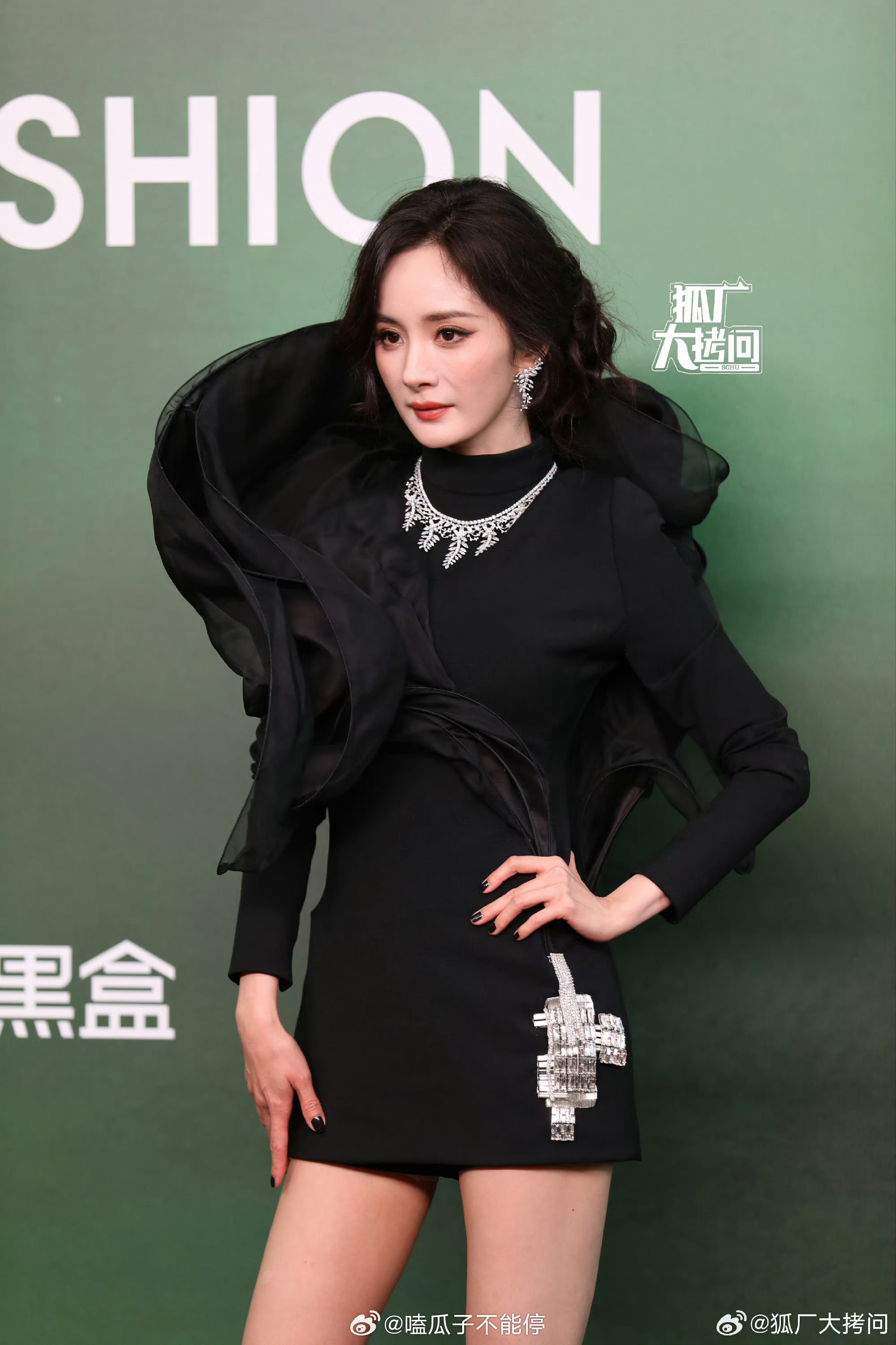 vogue直播刘涛、杨幂、李沁、卢昱晓、王玉雯、古力娜扎，来看看几位美女的红毯生