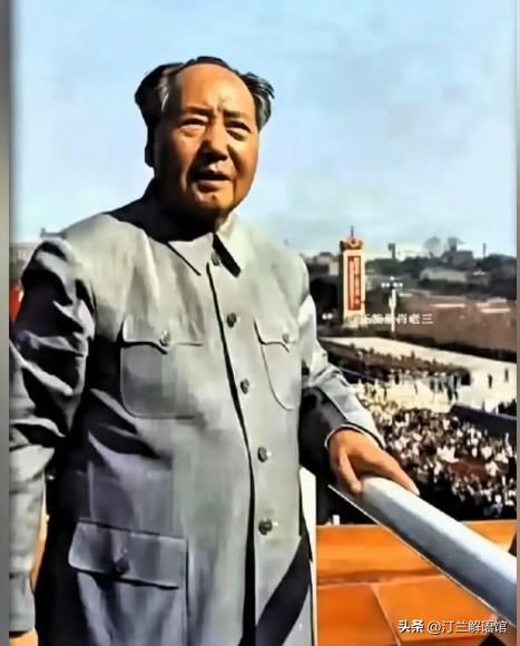 纵观古今，少有身居至高位置，却一生两袖清风、离世后未给家人留下片瓦分文的领袖，毛