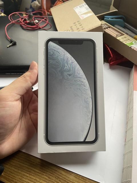 iPhone18 Pro才刚刚开售两天，不少第三方电商渠道就出现了明显降价，部分