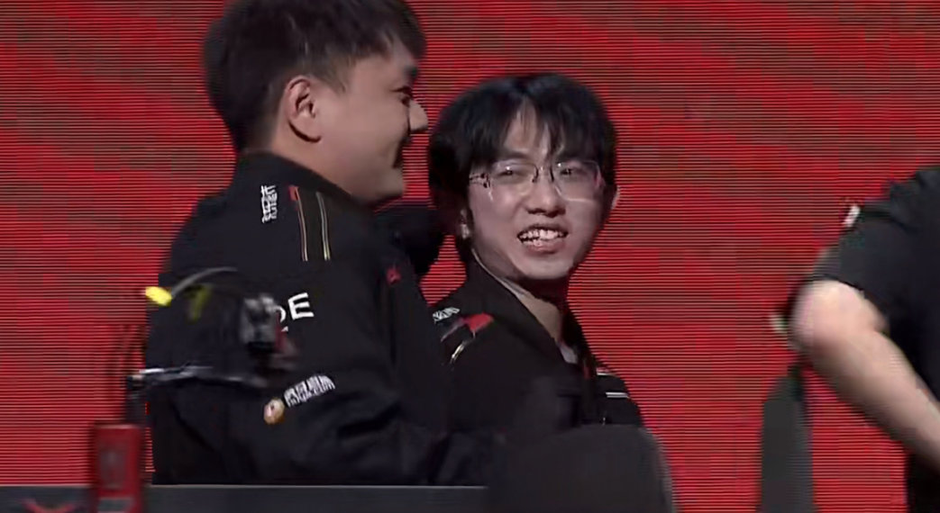 #JDG零封WBG# ​#Flandre三连MVP#JDG让圣枪哥首发就拿下3-