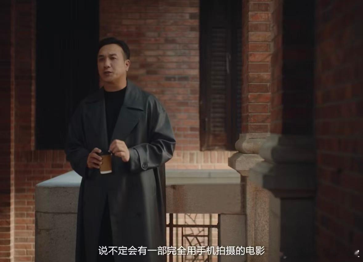 刚刚看完关于黄觉导演作品《横·竖》的报道，被他独特的创作视角打动。在人人都是创作