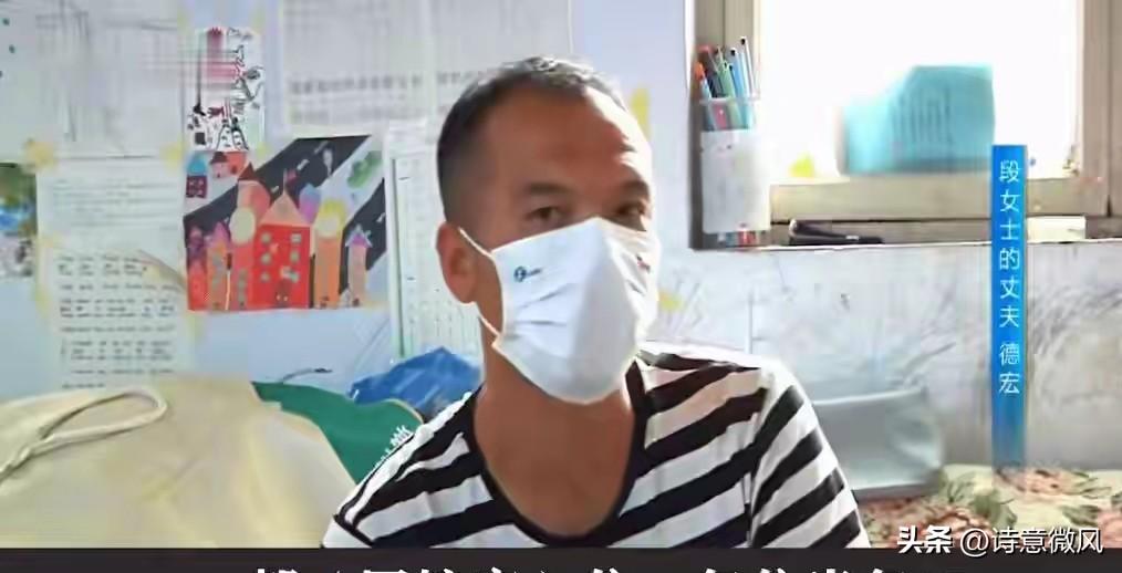 荒唐！公公的棺材停在堂屋，儿媳躲在娘家要挟要1万7才肯回家奔丧。
 
这件事发生