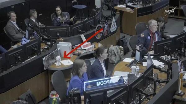 美国国家航空航天局（NASA）周三发射了“阿尔忒弥斯 2 号”任务，吸引了全世界