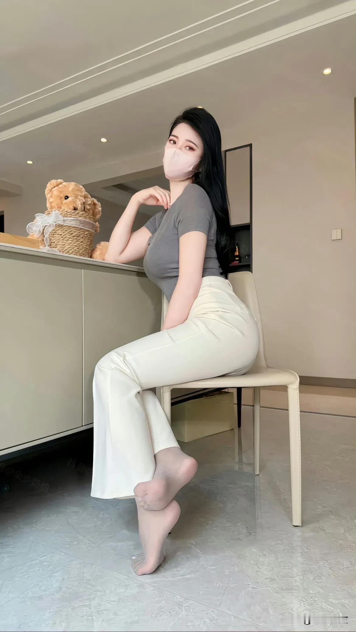 听说有兄弟就喜欢裤里丝[捂脸]