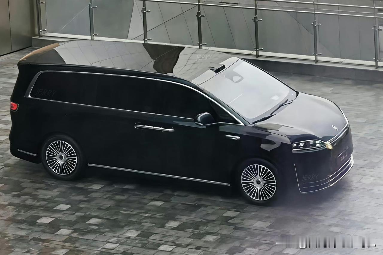 你想知道的智界V9的所有亮点，我都帮你总结好了。
华为“王牌MPV”来了！大沙发