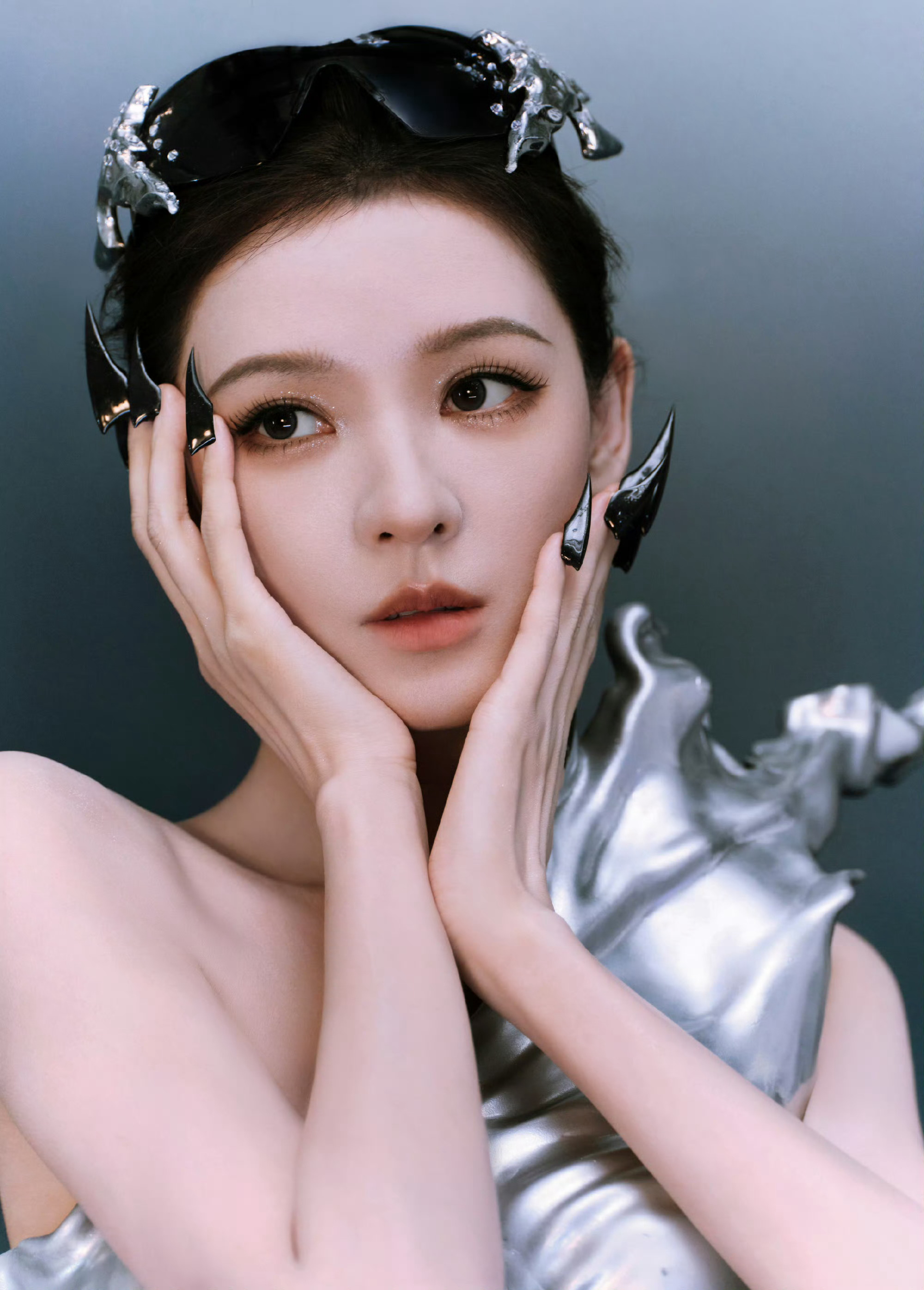 张予曦特邀枪神 张予曦今天是特邀枪神 张予曦今天是特邀枪神，美晕了啊这个阿瓜