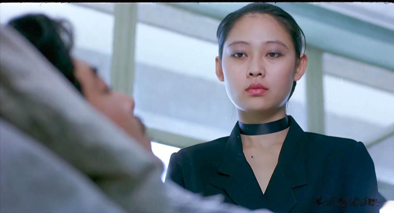 八十年代末内地电影圈出现了所谓的“87商业潮”，从八十年代后期开始，内地制片厂迫