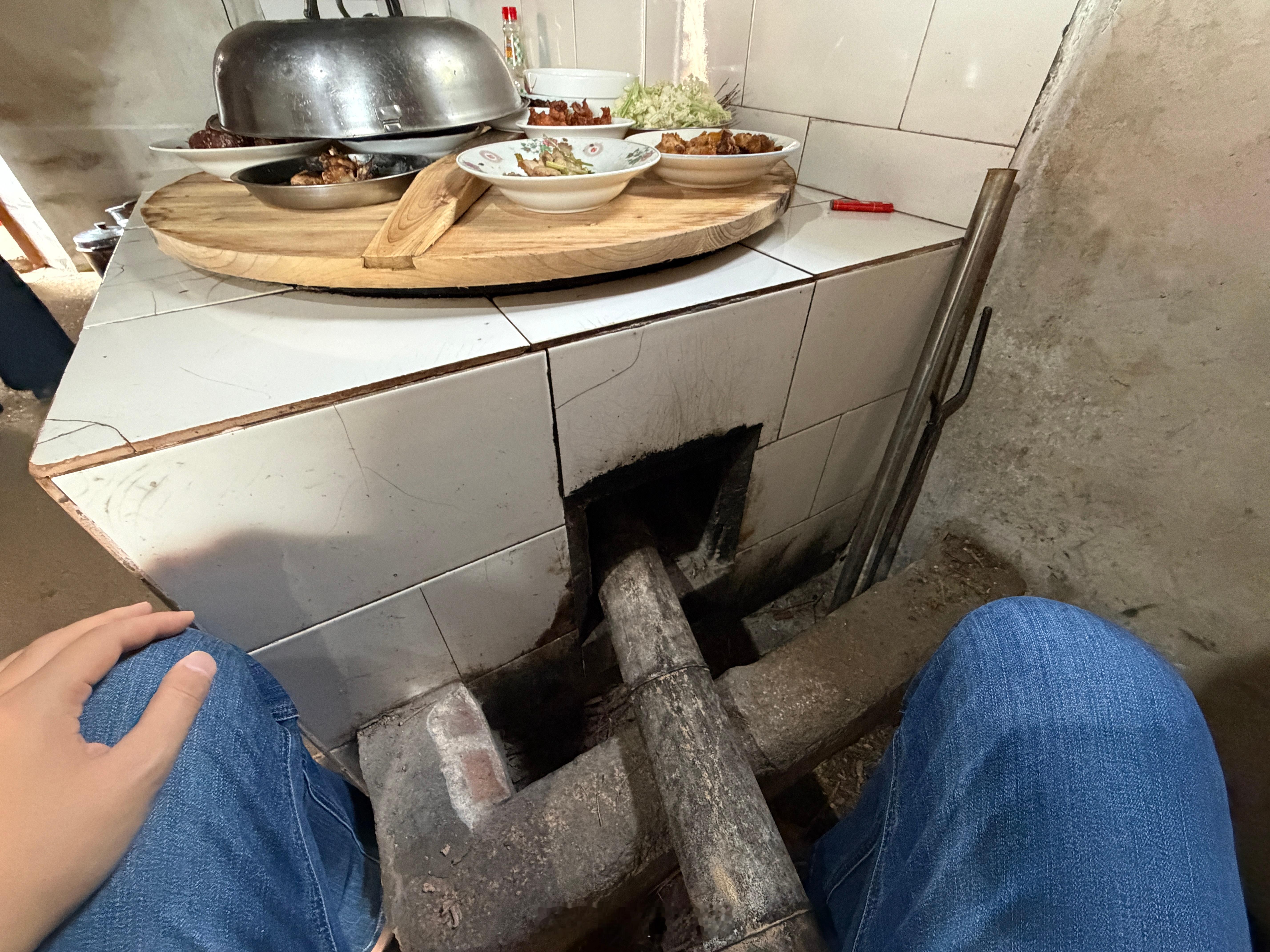 《城市套路深，我要回农村》 