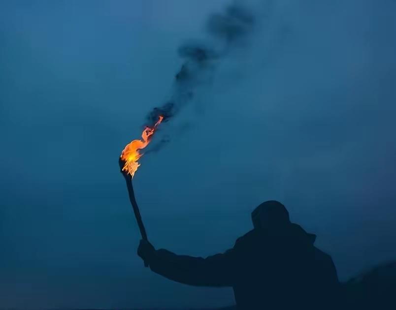 伊朗圣火令开始发挥效力？
当地时间3月10日凌晨，美国驻加拿大多伦多总领事馆遭遇