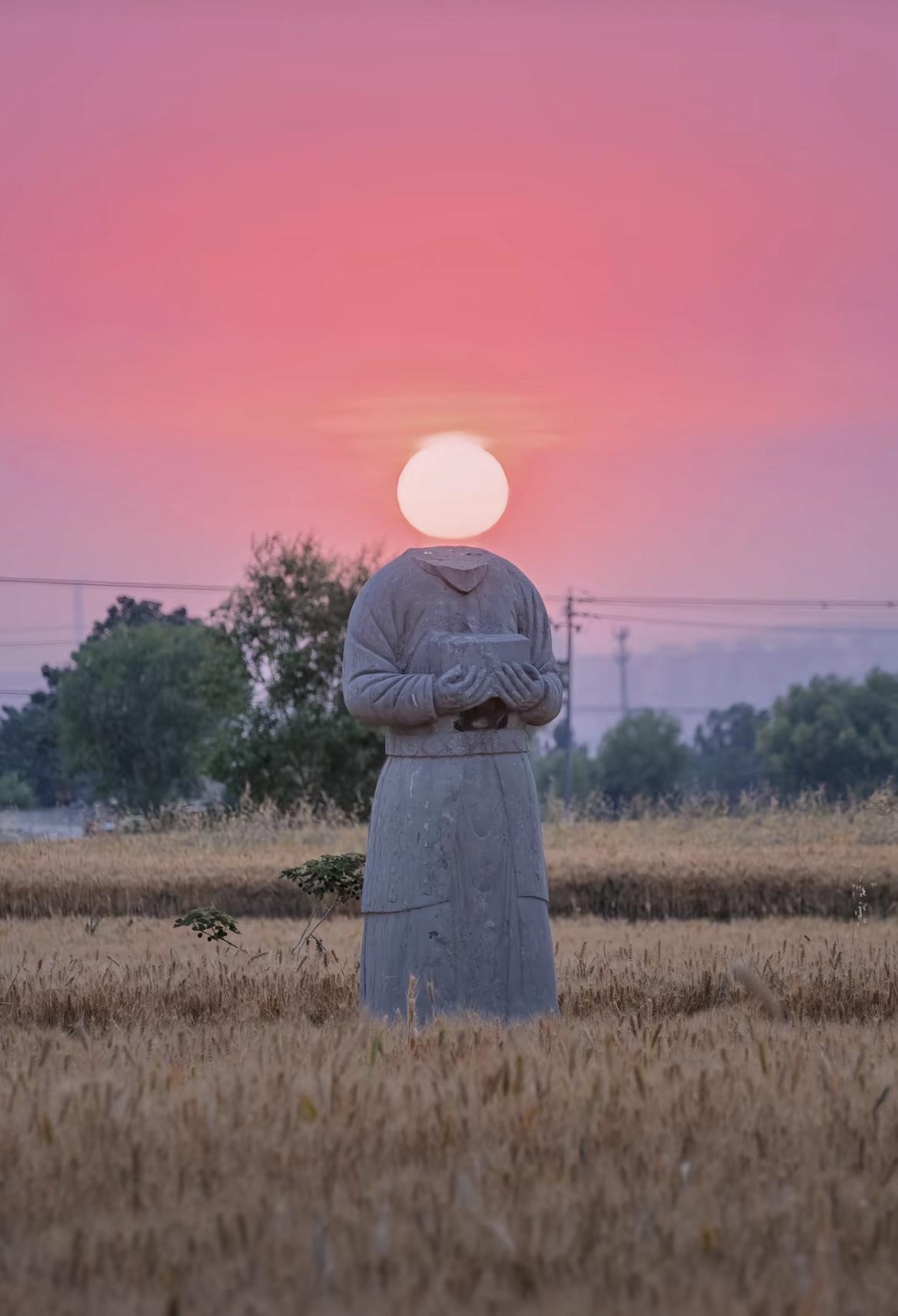 大宋最后的痕迹：麦地里的宋陵，看上去既有历史沧桑感，又有生活气息[憨笑]

宋朝