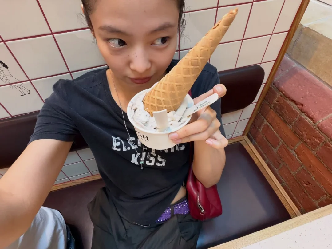 JENNIE INS更新📷日常小宝