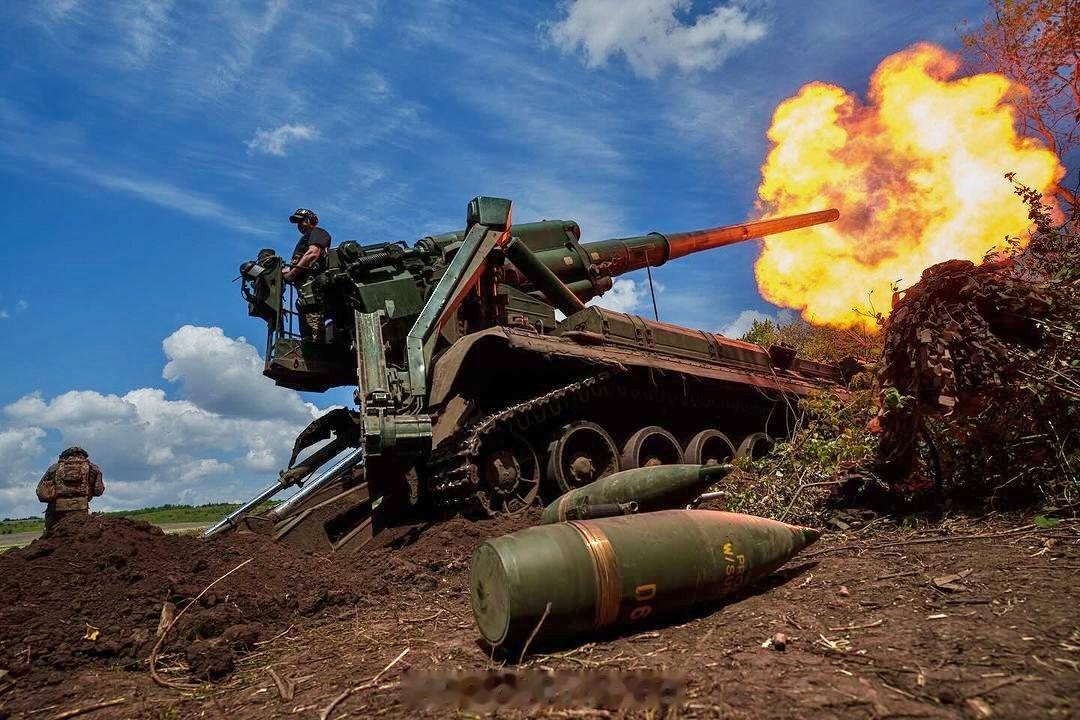 🇺🇦2S7×🇺🇸M106“口径一样，凑合用吧” ​​​