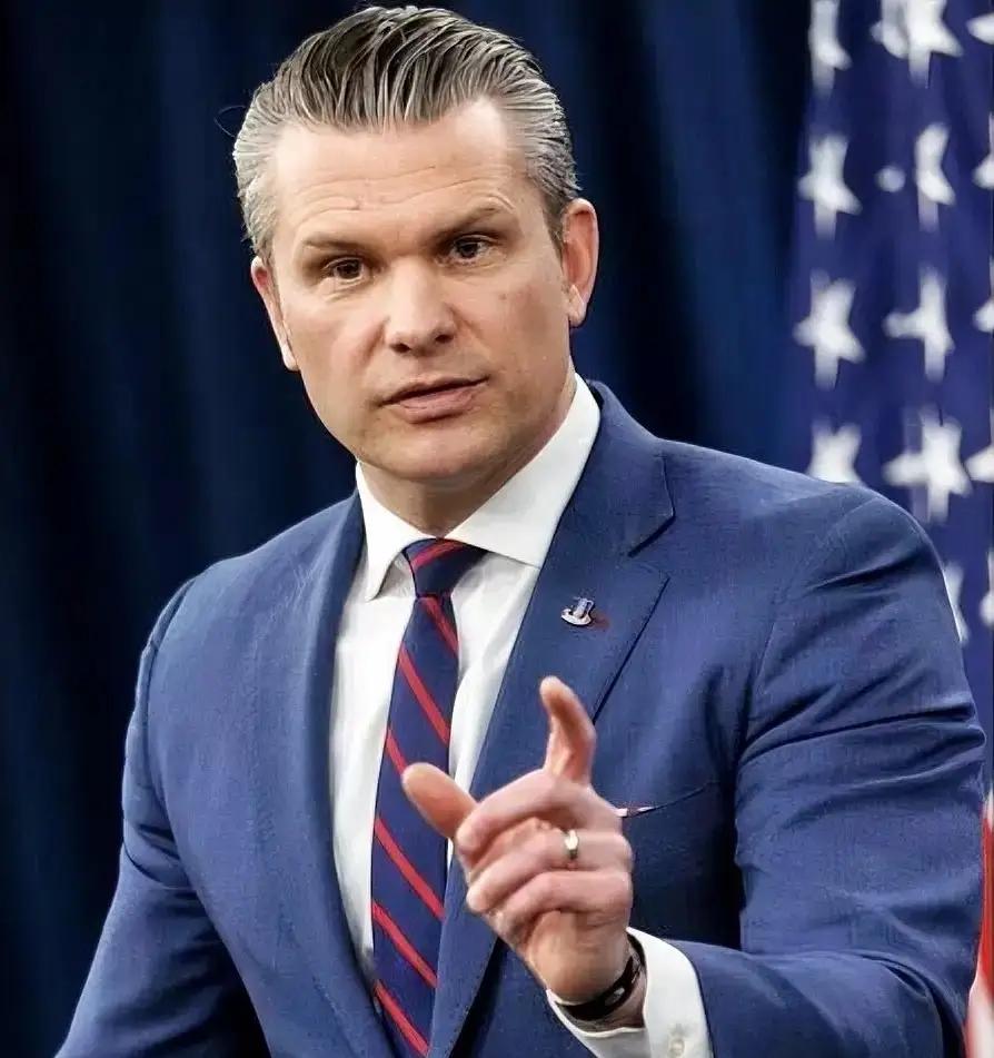 豪格赛斯的确很狂啊？正常的外交辞令都懒得应付一下。
有记者问题豪格赛斯，关于俄罗