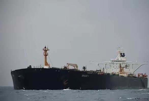 美国再次让世人看到美国的“强大”和为所欲为。中国要美国立即返还该油轮否则中国就可