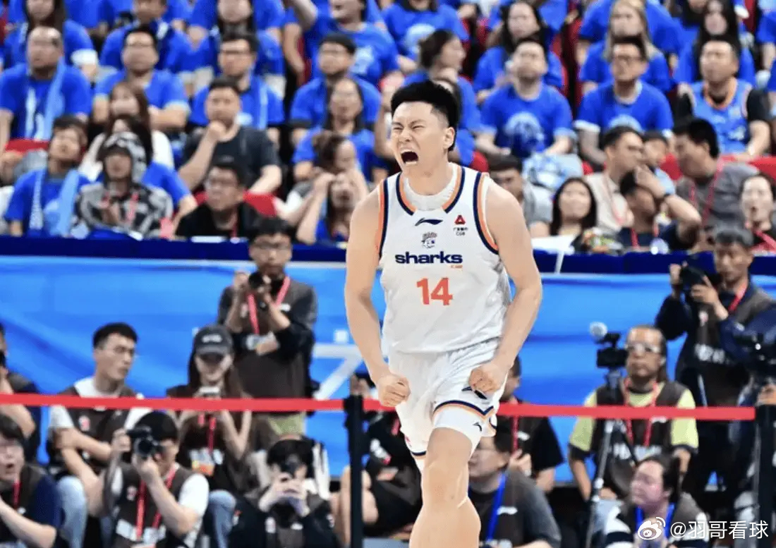 cba季后赛半决赛，上海 99-85大逆转北京，大比分3-1晋级总决赛。CBA 