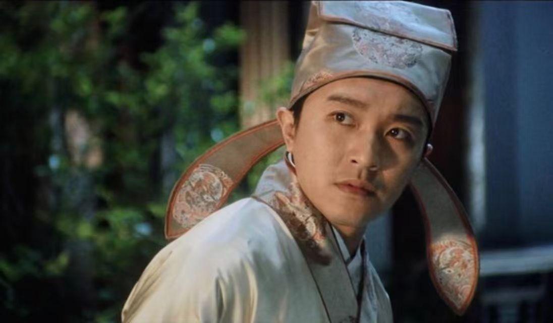 “唐伯虎，你们这两个小畜生，真是荒唐至极！”1486年，唐伯虎和张灵赤身裸体跳入