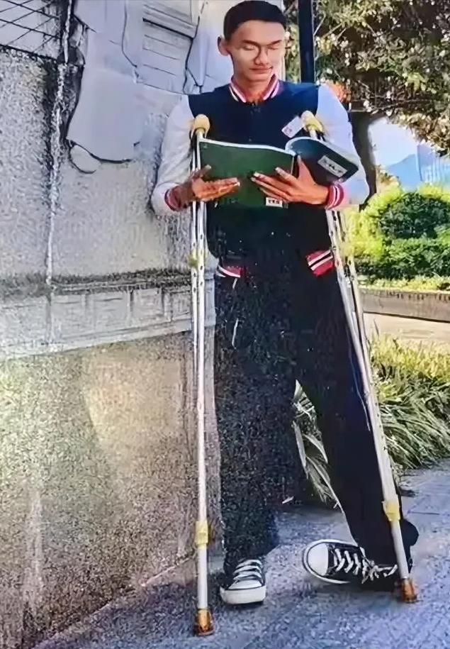 [中国赞]四川凉山，8月13日，男生高考597分被宁夏大学录取，本来是件高兴的事