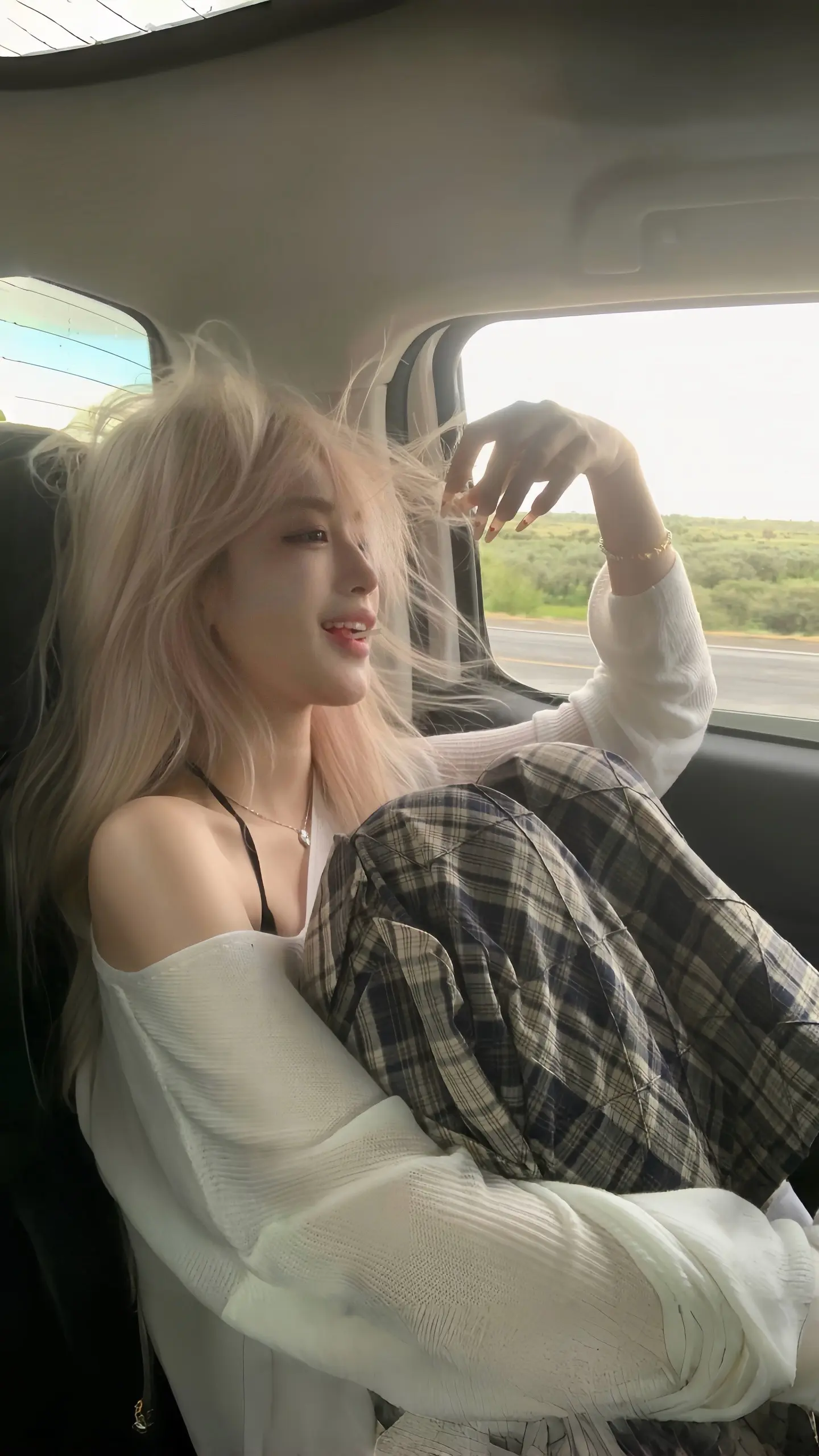 我要你风光旖旎 向春山不计苦难。