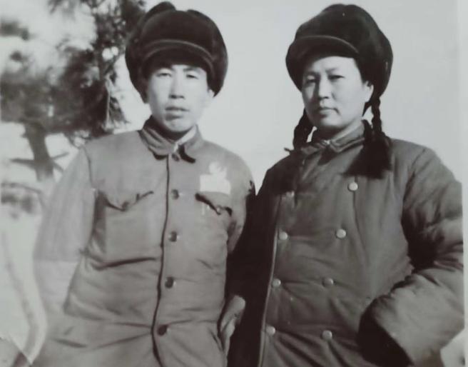 1927年12月，广州起义失败，三天之内，参与起义的共产党员与工人武装遭到镇压，