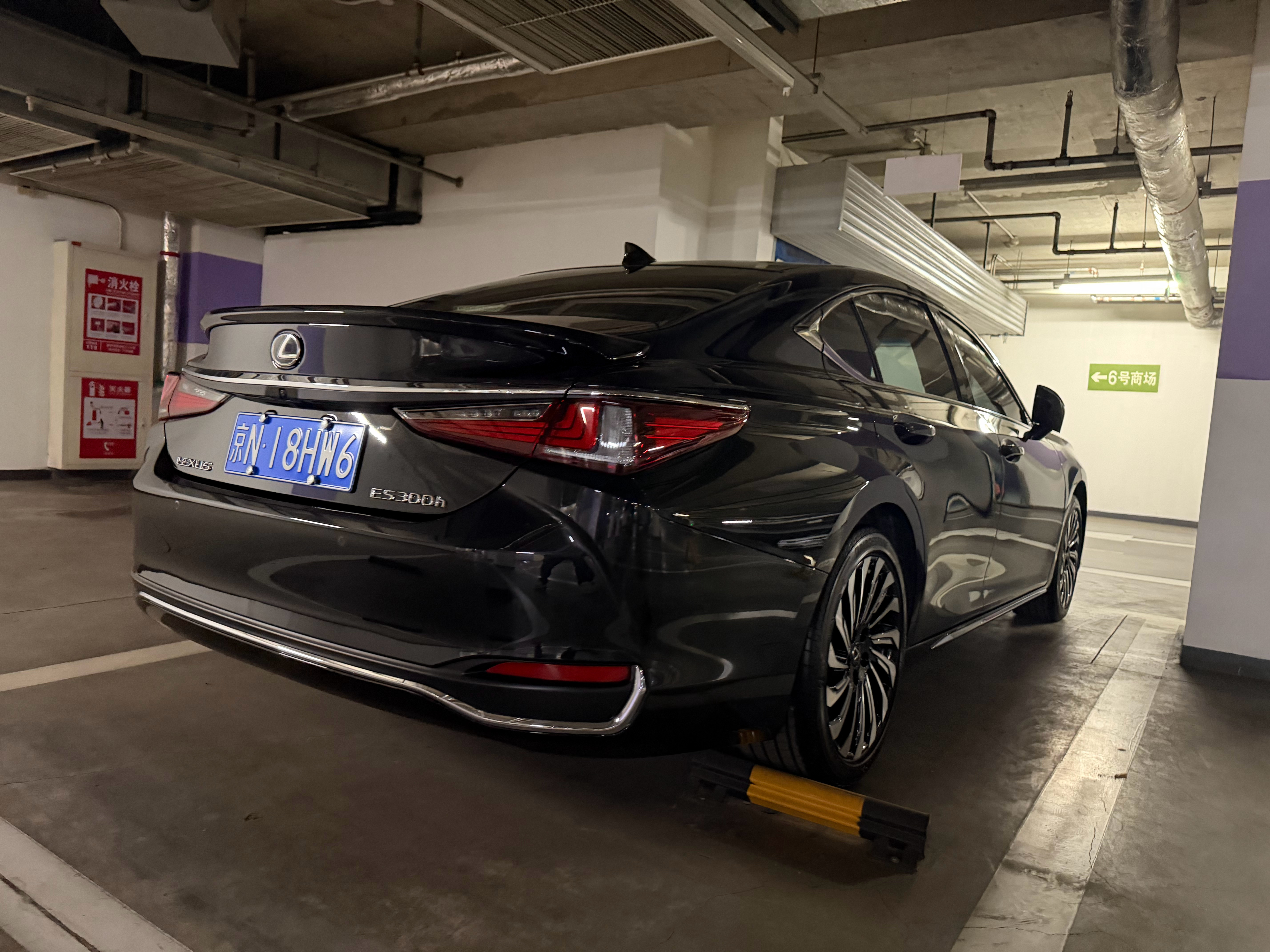 这我一看，ES真的颜值太能打了 