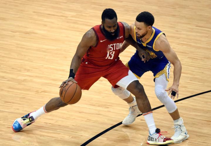 近日，NBA球员德雷蒙德·格林在其播客节目《德雷蒙德·格林秀》中，分析了活塞队在