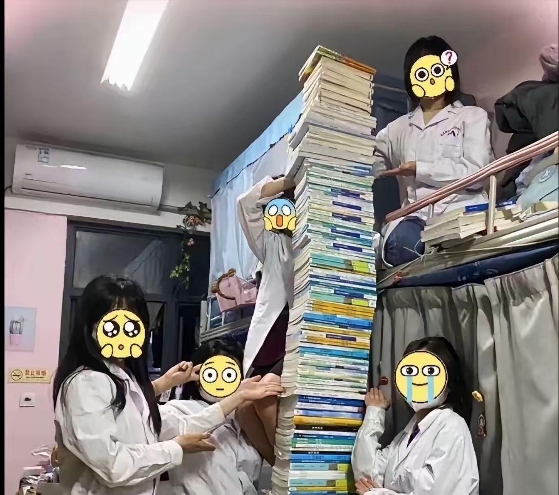 美丽的孙同学，就这么走了，她留在群里那句“我最后悔选了湘雅，选了谷某萍当导师”，