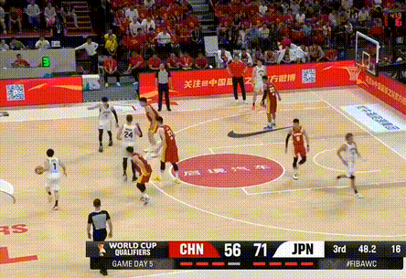 日本这战术跑位，高效啊！中国男篮vs日本男篮