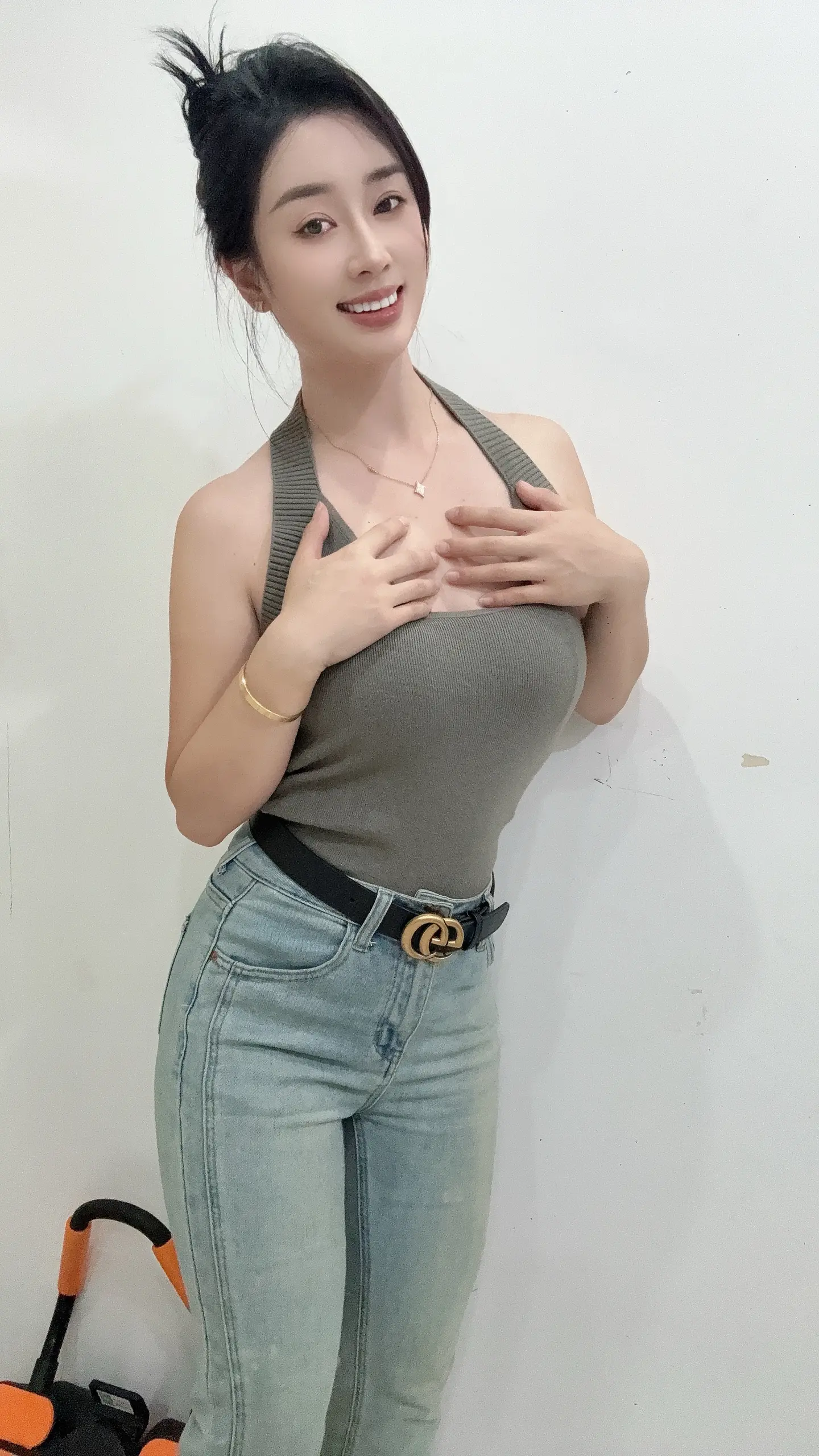 我是个急性子女人，脾气暴躁，说话直来直去，容易得罪人，也容易哭，也容易...