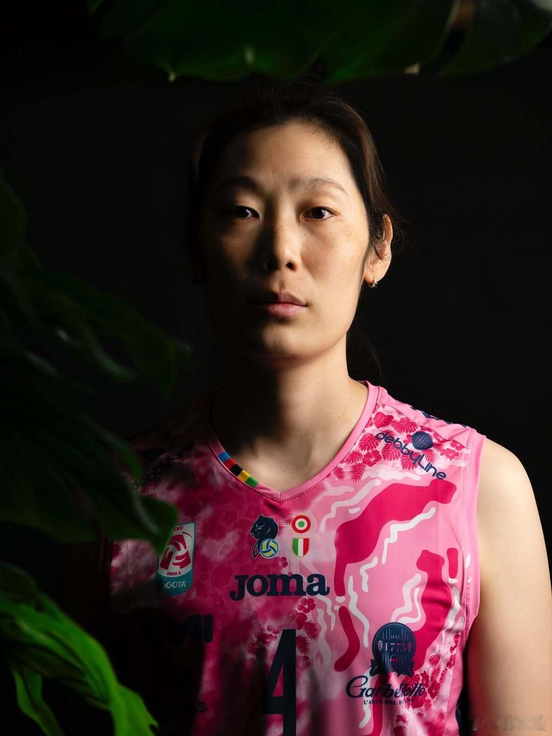 朱婷国际排坛动态明天是朱婷的生日，也恰好是科内利亚诺的比赛日。 北京时间11月3