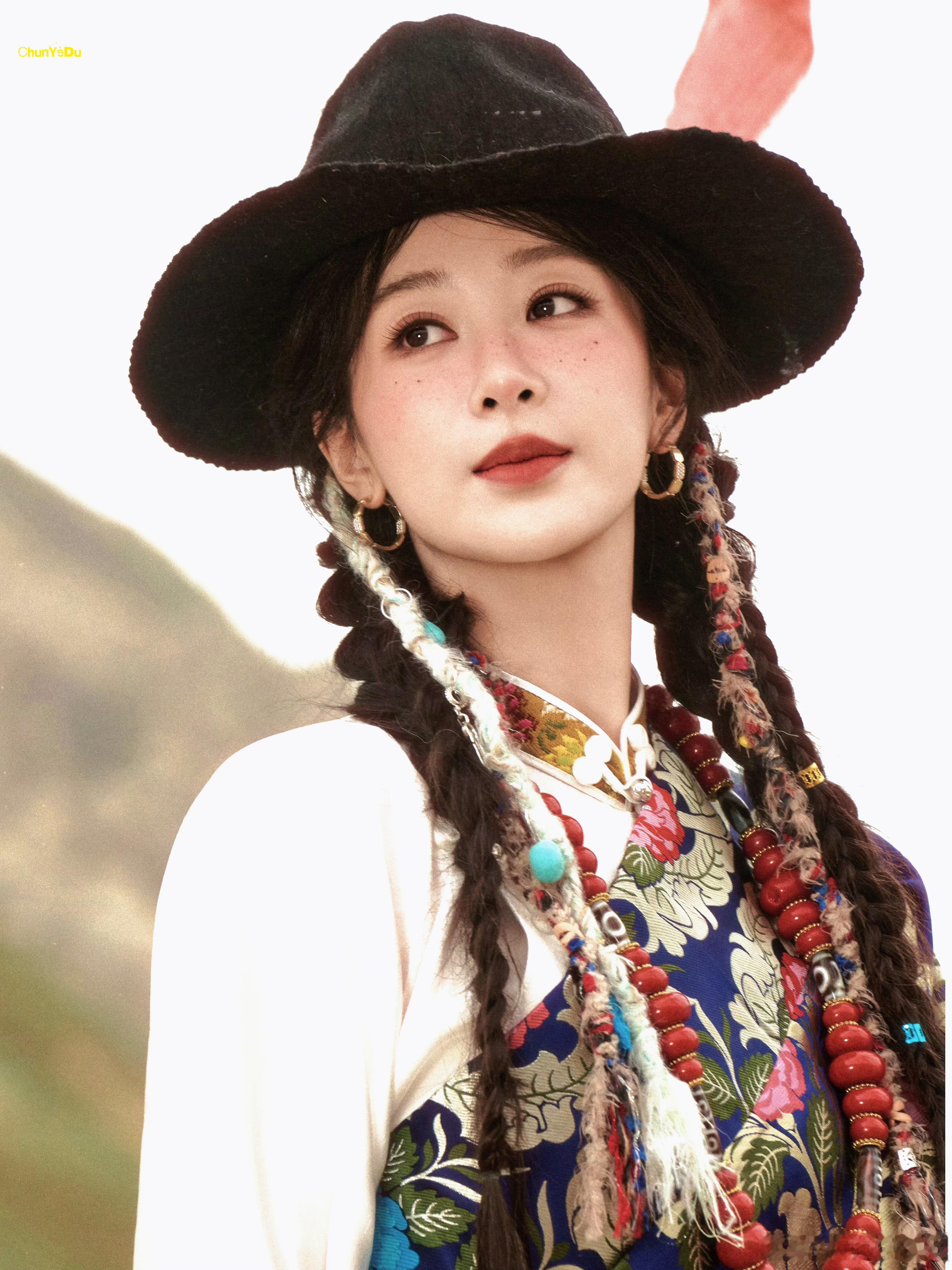 杨紫  朝阳遍山，每个清晨都充满爱和期待