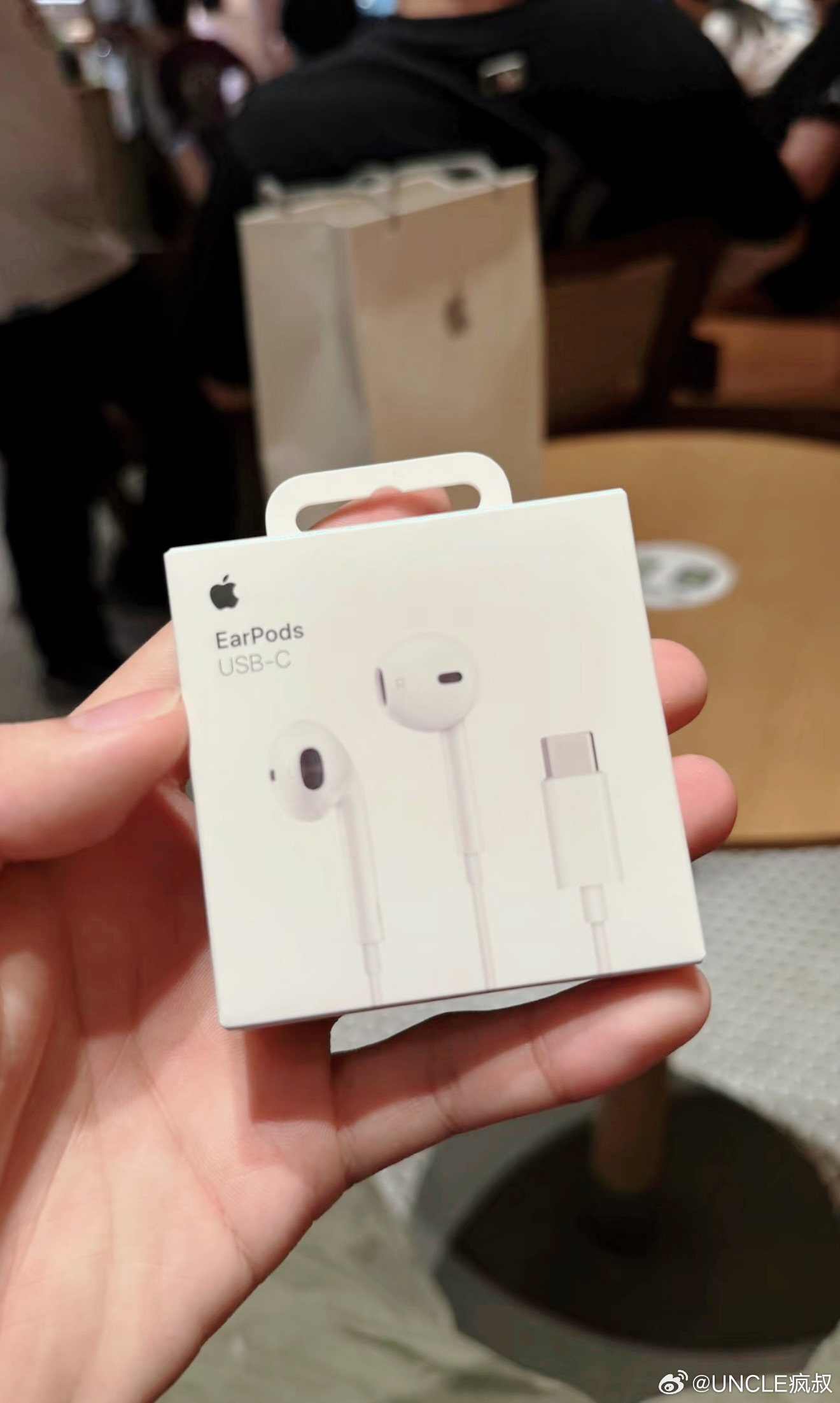 【周末愉快】恰好多买了一副目前全世界最好用的有线耳机，谁要？（评论区明晚送出） 