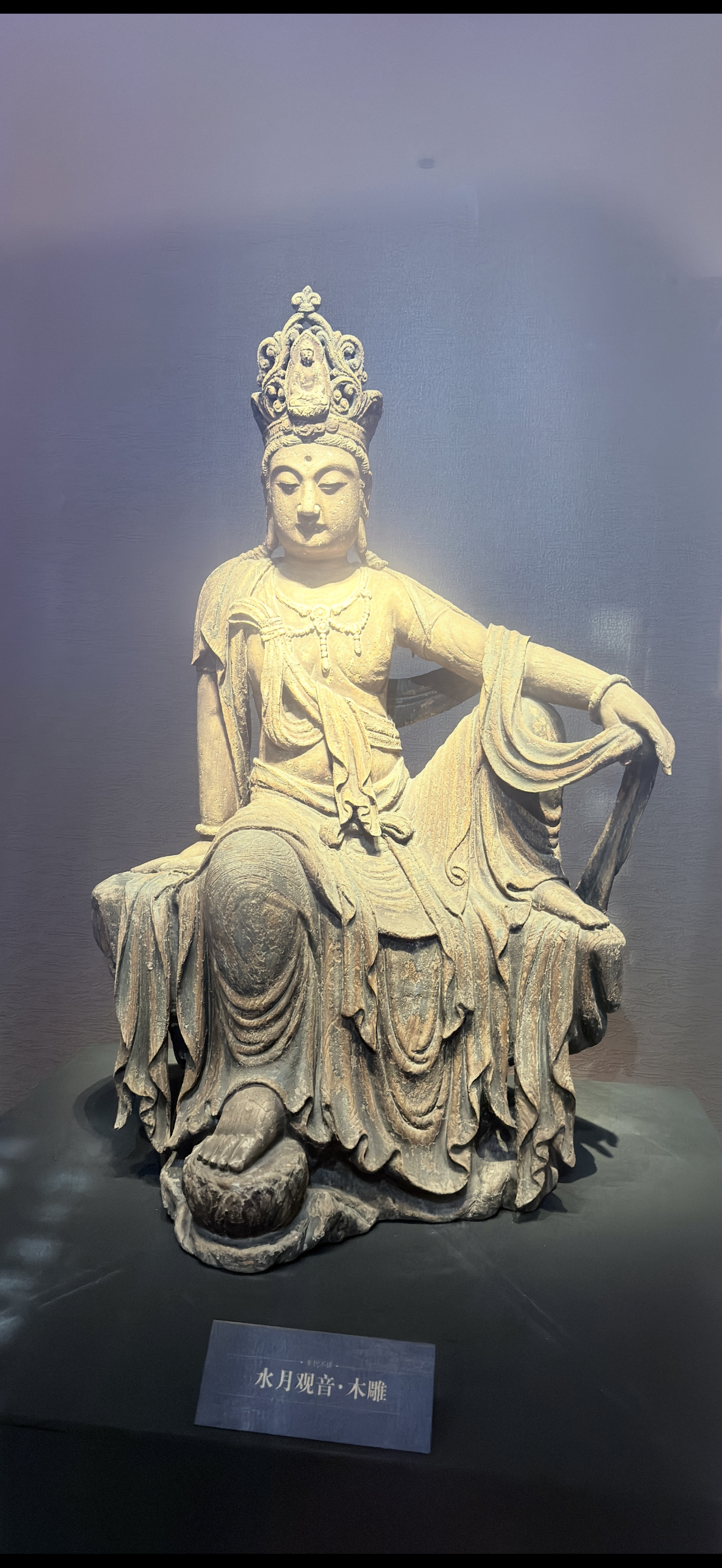 按照人定的规则走，你就是奴；按照自然的规律走，你就是神；按照人性走，你就是仙。 