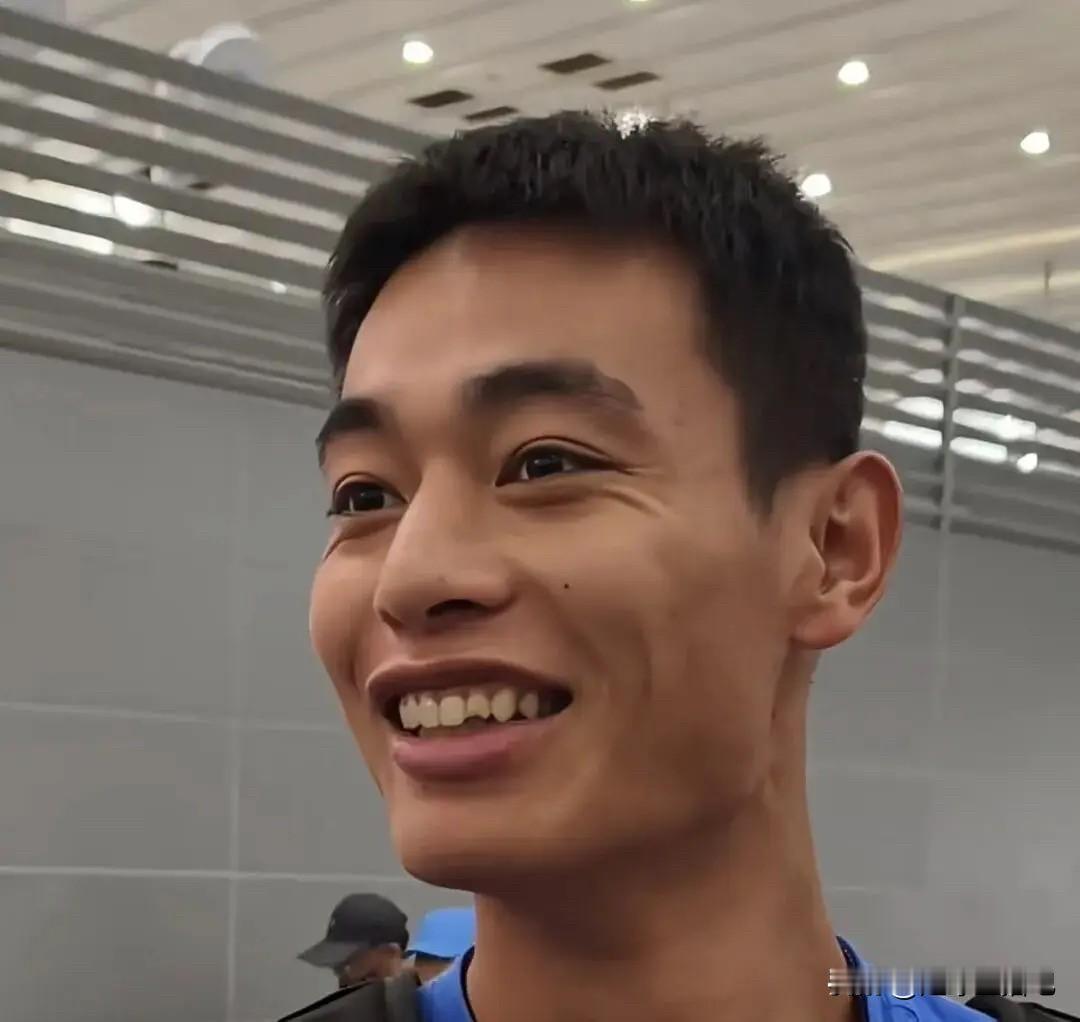 申花门将五大问题彻底暴露！数据摆死，球迷吐槽真不是黑，5点理由如下：

第一、低