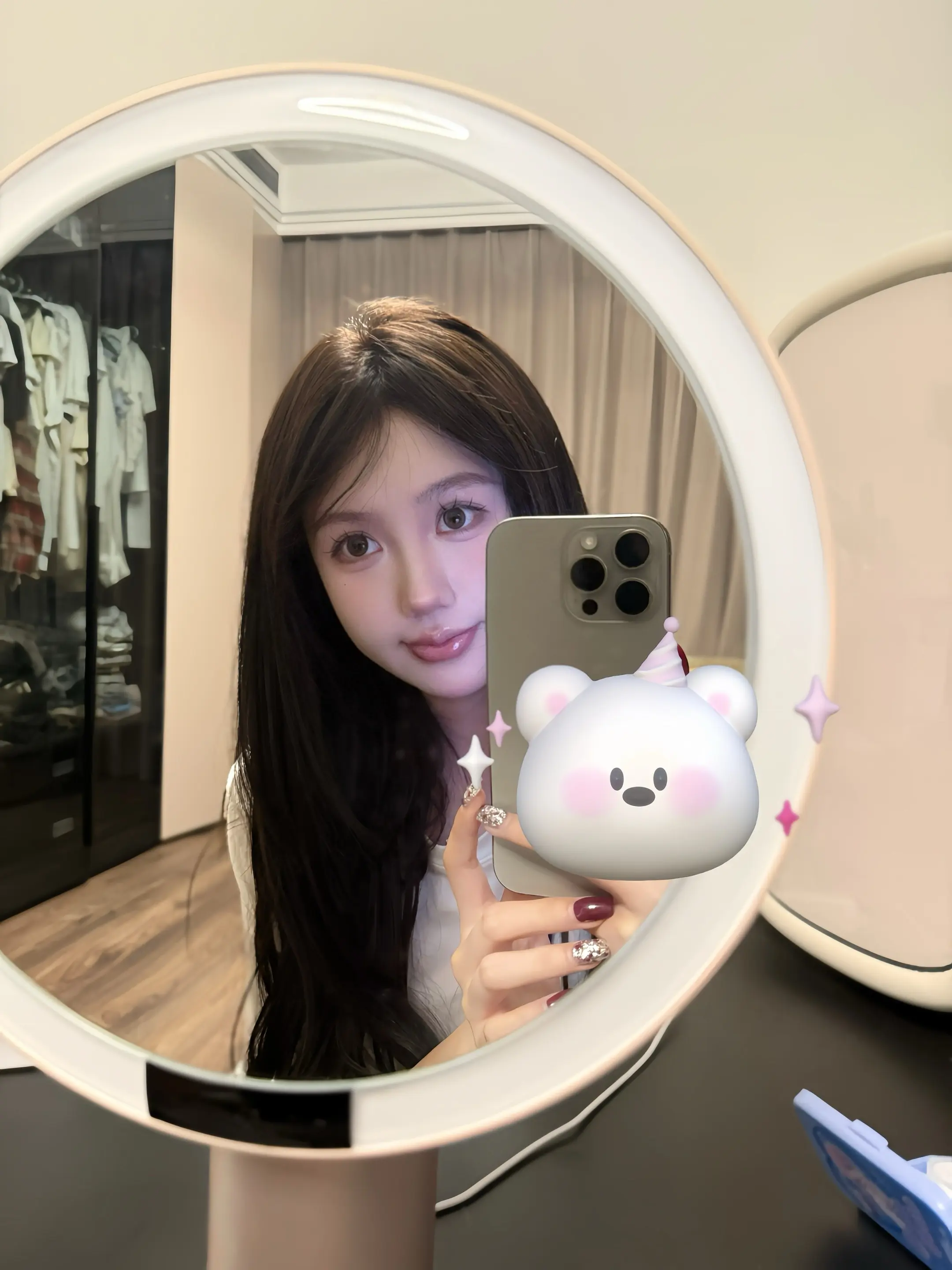 ╭◜◝ ͡ ◜ ͡  ╮ (      爱…     ) ╰◟◞ ͜ ...