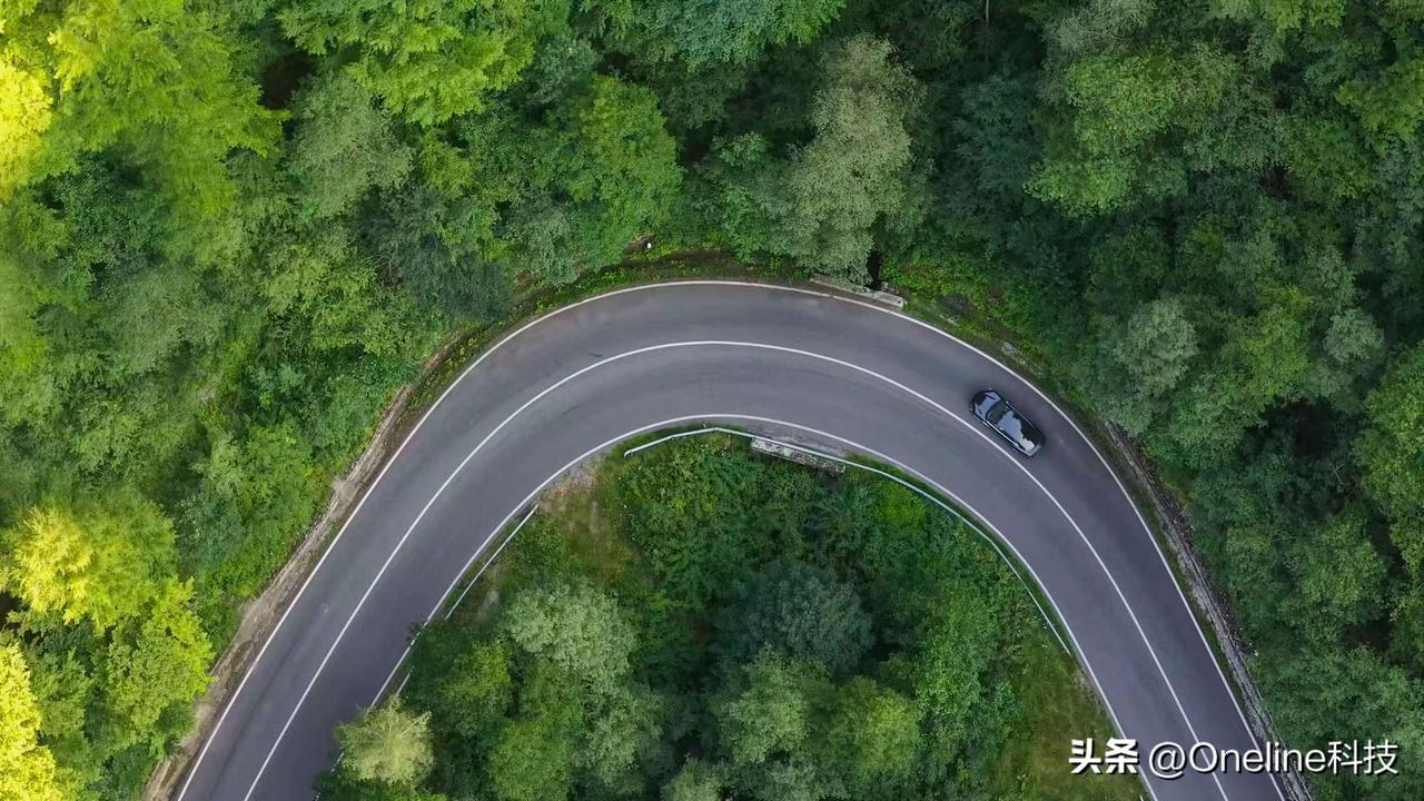 全体起立，仰望U7跑完亚欧往返三万公里，目前已经顺利返回霍尔果斯口岸！
 
欧哥