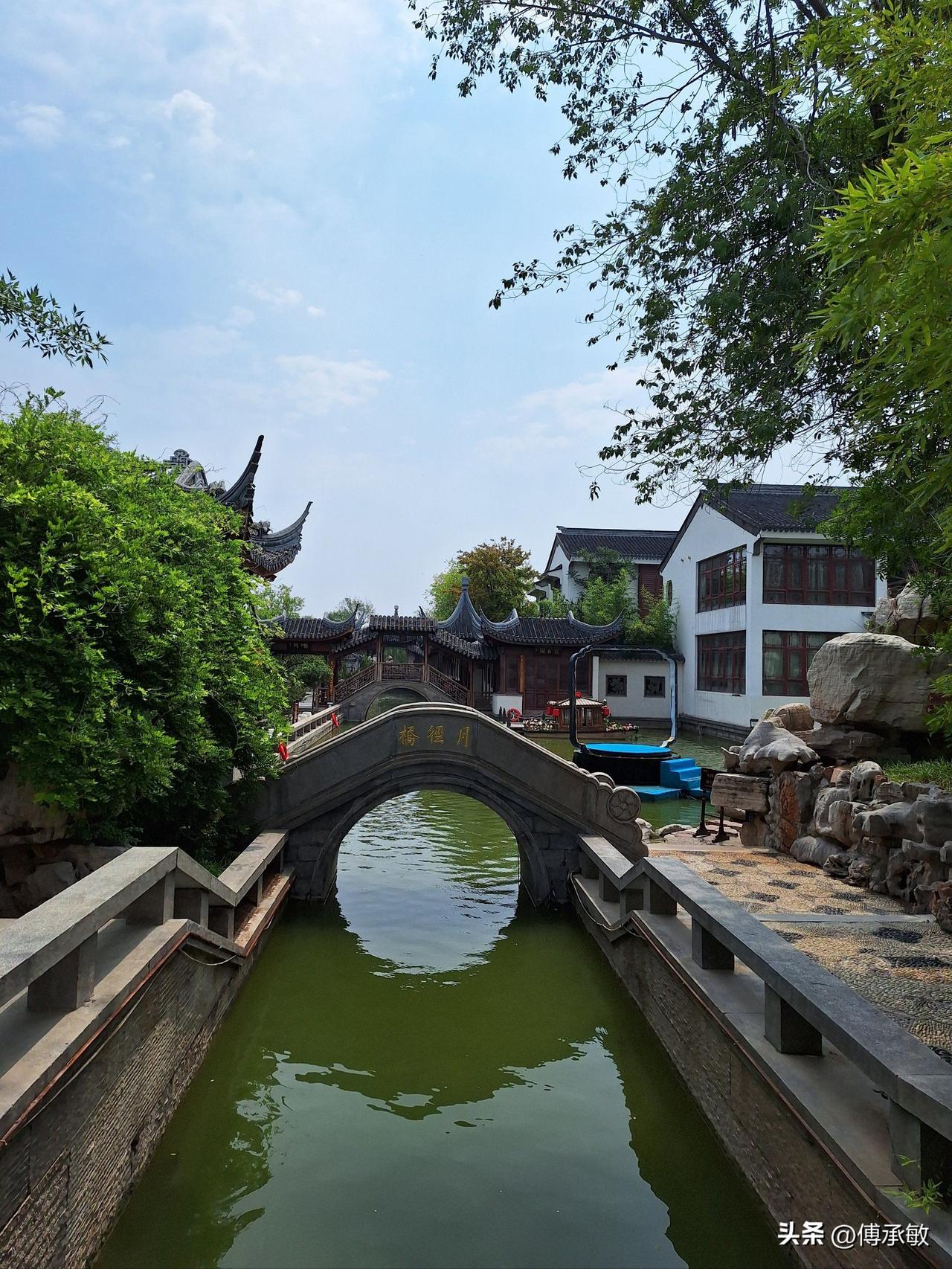山东 
走进临清宛园
        慕名前往运河明珠临清，心中满是对古运河繁华