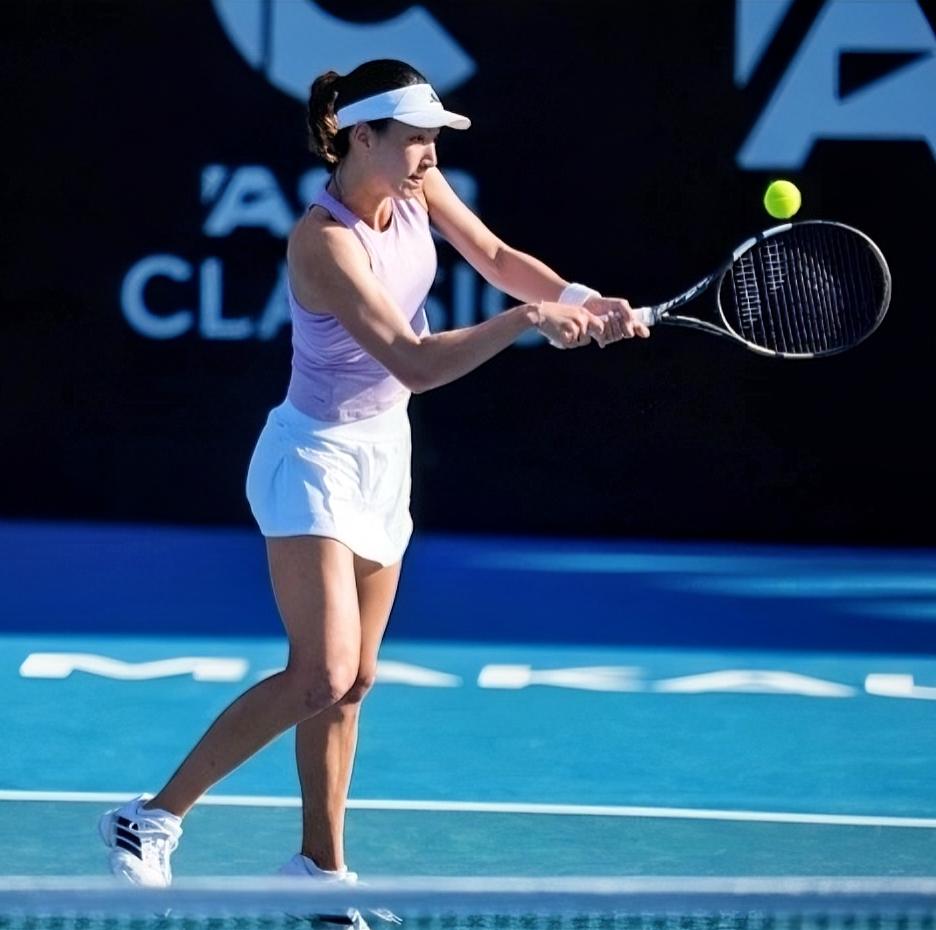 “中国莎娃”王欣瑜：双打辉煌盼单打突破
24岁的王欣瑜出身网球世家，父亲是前国青