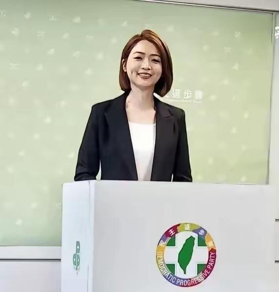 民进党当局对于国民党组织的20万人“反毒油”集会抗议活动无动于衷，赖清德到目前为