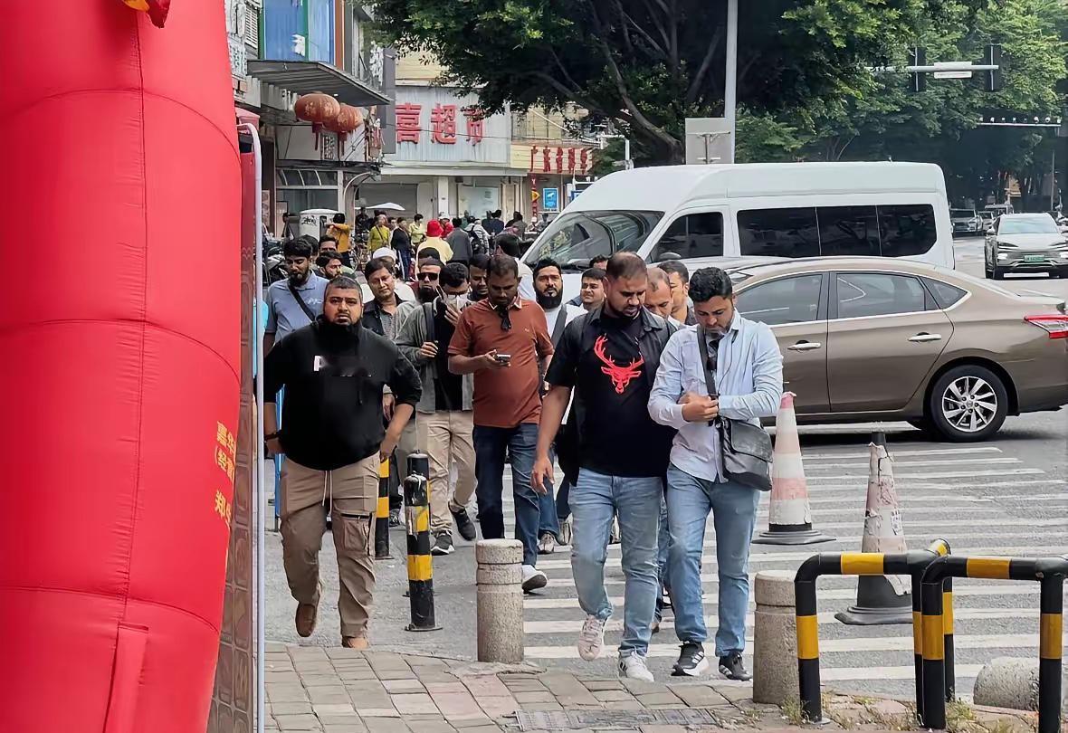 不想印度人在中国久留的请举手🙋🏻‍♀️[捂脸][捂脸][捂脸][捂脸]，不是