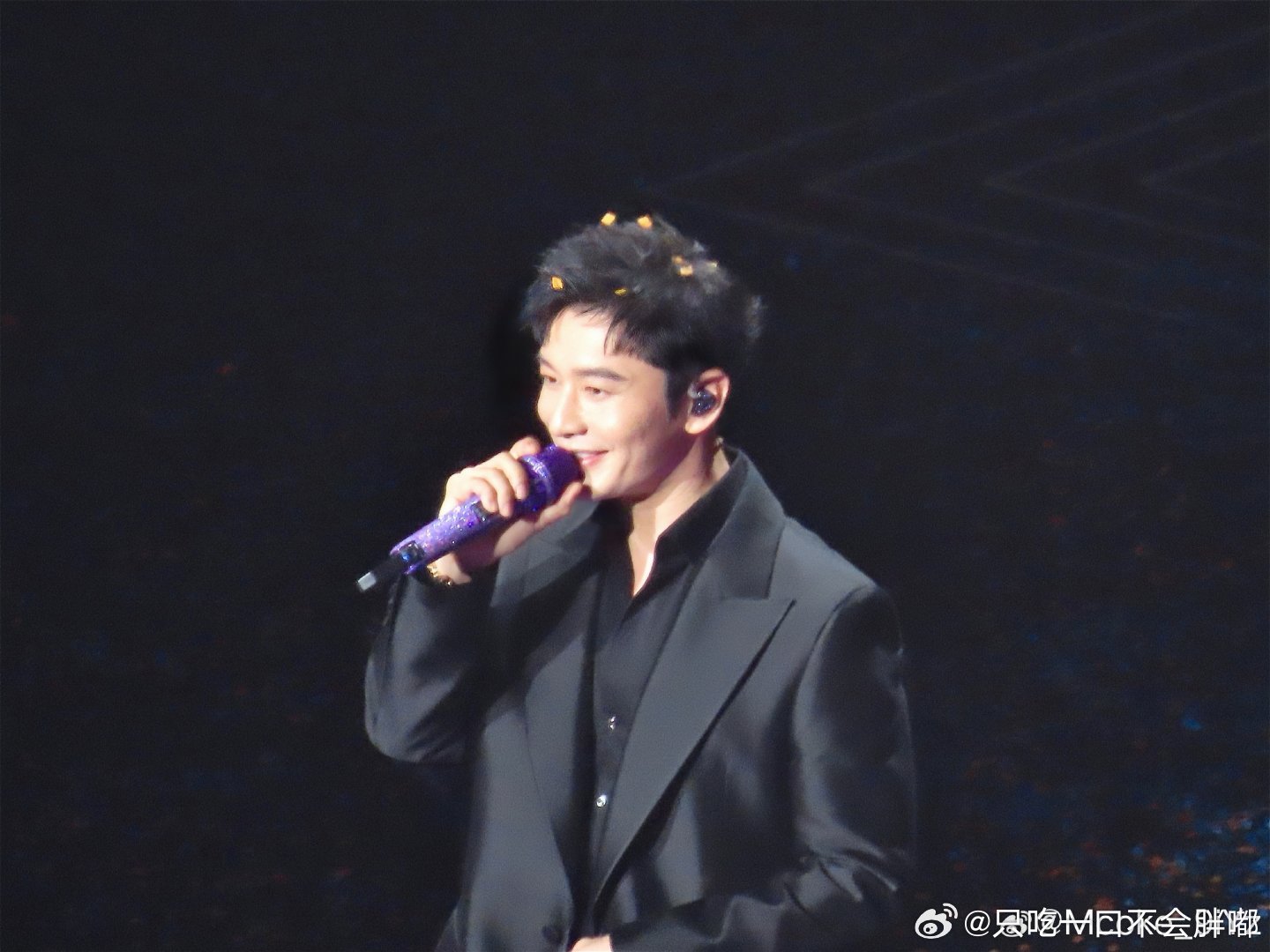 黄晓明黄晓明的高情商又发力了山东汉子独有的温柔格局全在他身上，擅长照顾所有人情绪