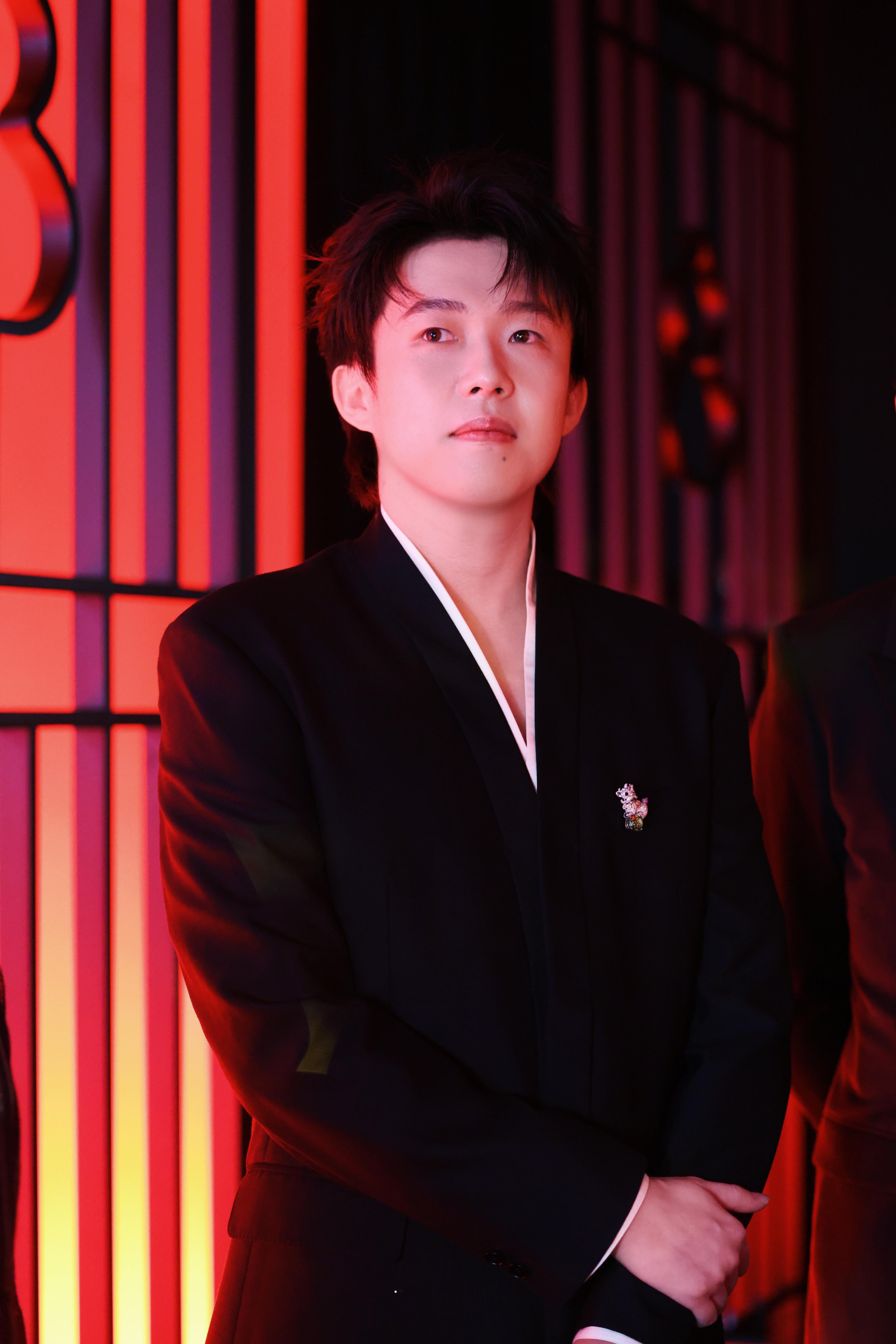 王楚钦亮相高级珠宝展路透男世一帅得很权威😎🔝 