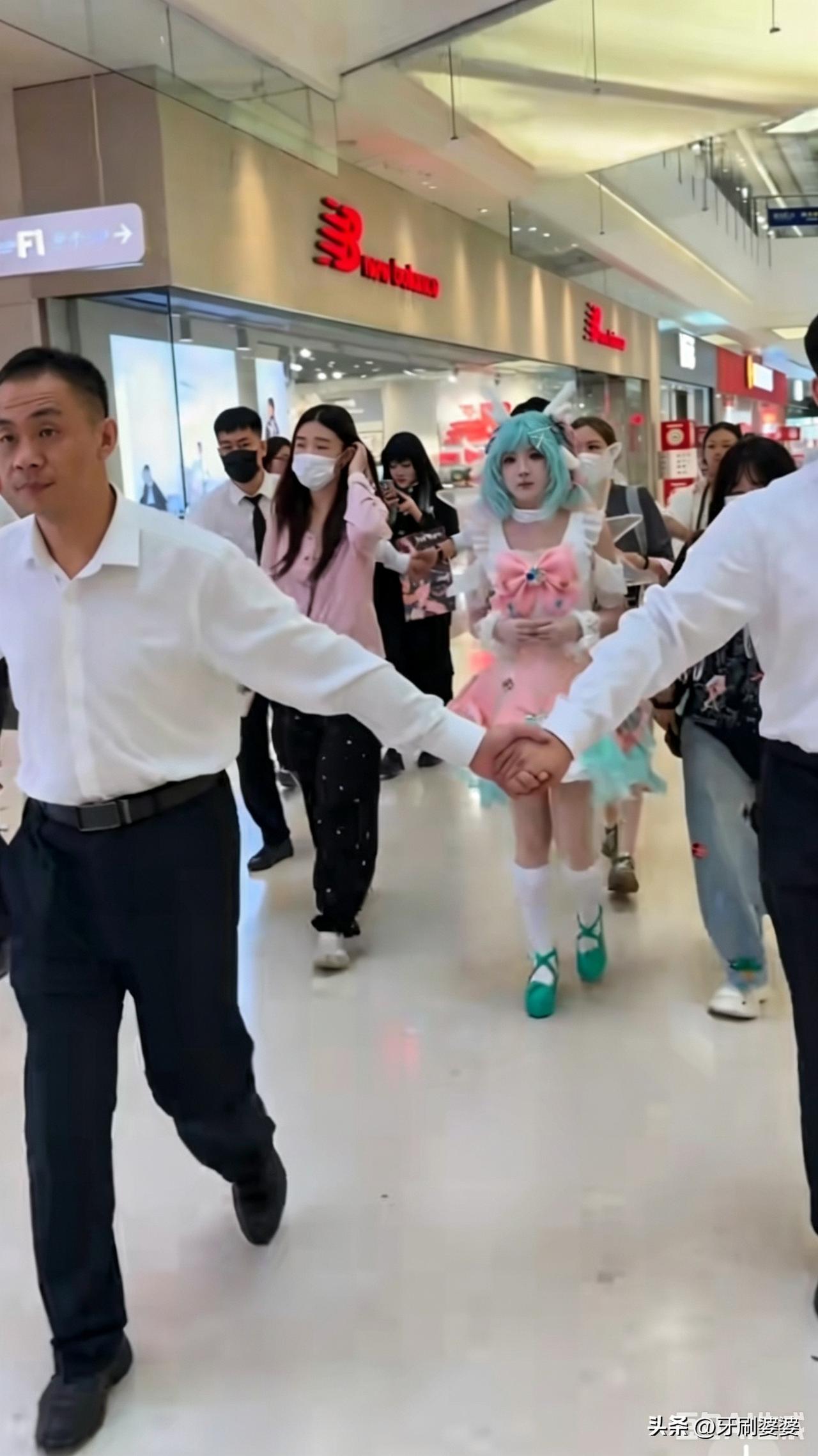 出门前先称下自己几斤几两，别自以为是……