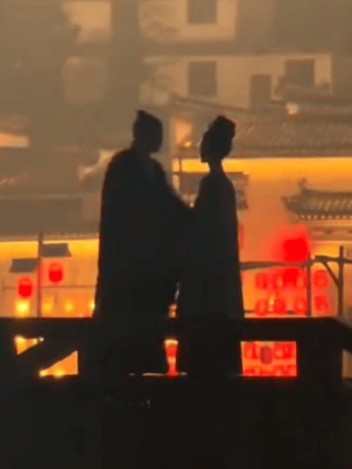 有剧粉朋友说如果真的是正良的儿子的话，那剧中可能过了好几年。戚九死刑改流放，李祯